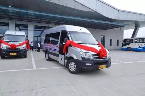 江苏：小县城到高铁站开通了定制客运便民班车